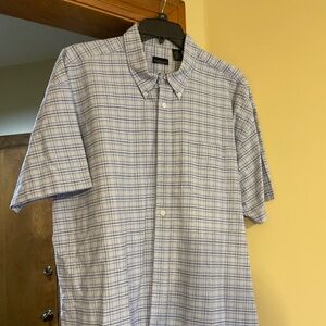 Plaid men’s short sleeved button down shirt